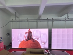 Alquiler de escenario de pantalla LED p2.604 en el club de música festival