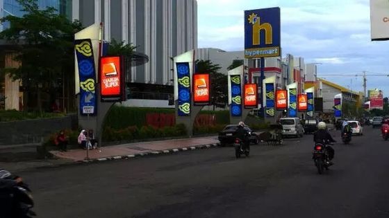El pilar de publicidad al aire libre de la gasolinera llevó la señalización del tótem de la pantalla de visualización de la gasolina