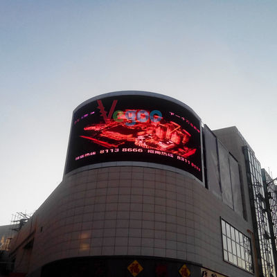 Exhibiciones de pantalla de vídeo grandes de la pantalla LED a todo color al aire libre de la curva P6