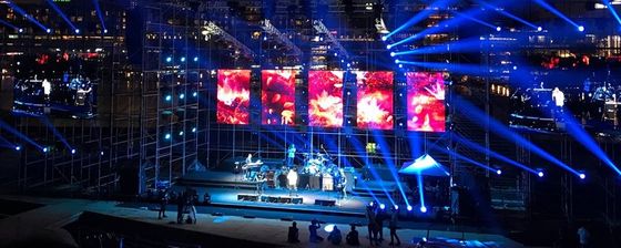 P3.91 la pantalla LED de alquiler 4,81 llevó radián de la curva del entretenimiento de los conciertos de Pantallas 15-90 grados