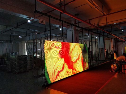 Pared video de la pantalla LED interior/lámpara a todo color grande 1/16 de IC ICN2038S LED de la exploración de la echada los 5MM del pixel de la pantalla del LED 2121