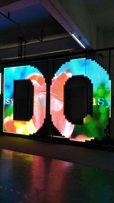 La pantalla llevada creativa de la exhibición interior llevó el tablero de la muestra empalmado por el mini módulo P3 48m m x 48m m