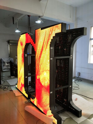 La pantalla llevada creativa de la exhibición interior llevó el tablero de la muestra empalmado por el mini módulo P3 48m m x 48m m
