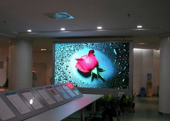 China Alta pantalla LED a todo color interior de Gray Scale Backlit P3 proveedor