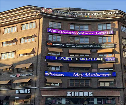 Carpeta publicitaria de alta luminosidad a prueba de agua para exteriores con LED para publicidad OOH