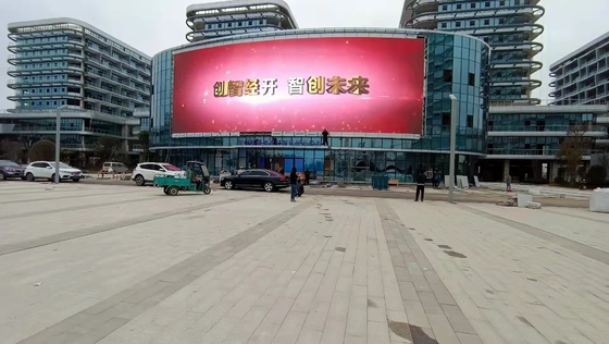 Display LED exterior IP65 impermeable P5 para paneles de alta iluminación de publicidad OOH