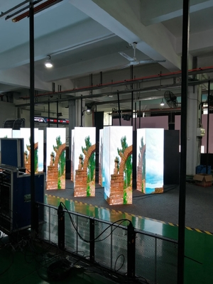 6500nits Brillo P2.5 Pantalla LED para publicidad dinámica/rolante multifacética