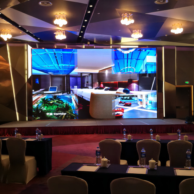 Display LED de alquiler al aire libre P3.6 Alta tasa de actualización Alto brillo 576x576mm Gabinete para escenario