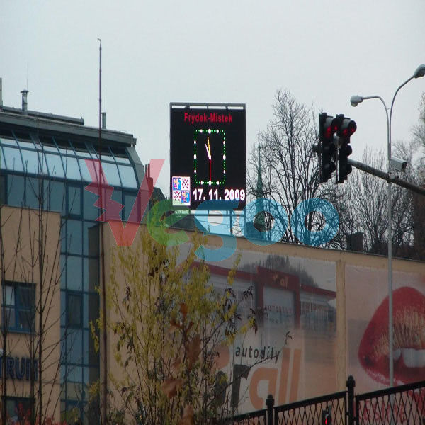 Pantalla LED a todo color al aire libre P10 para los estadios de los deportes 320mm×160m m